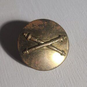USA Army Field Artillery Collar Disc Lapel Pin
